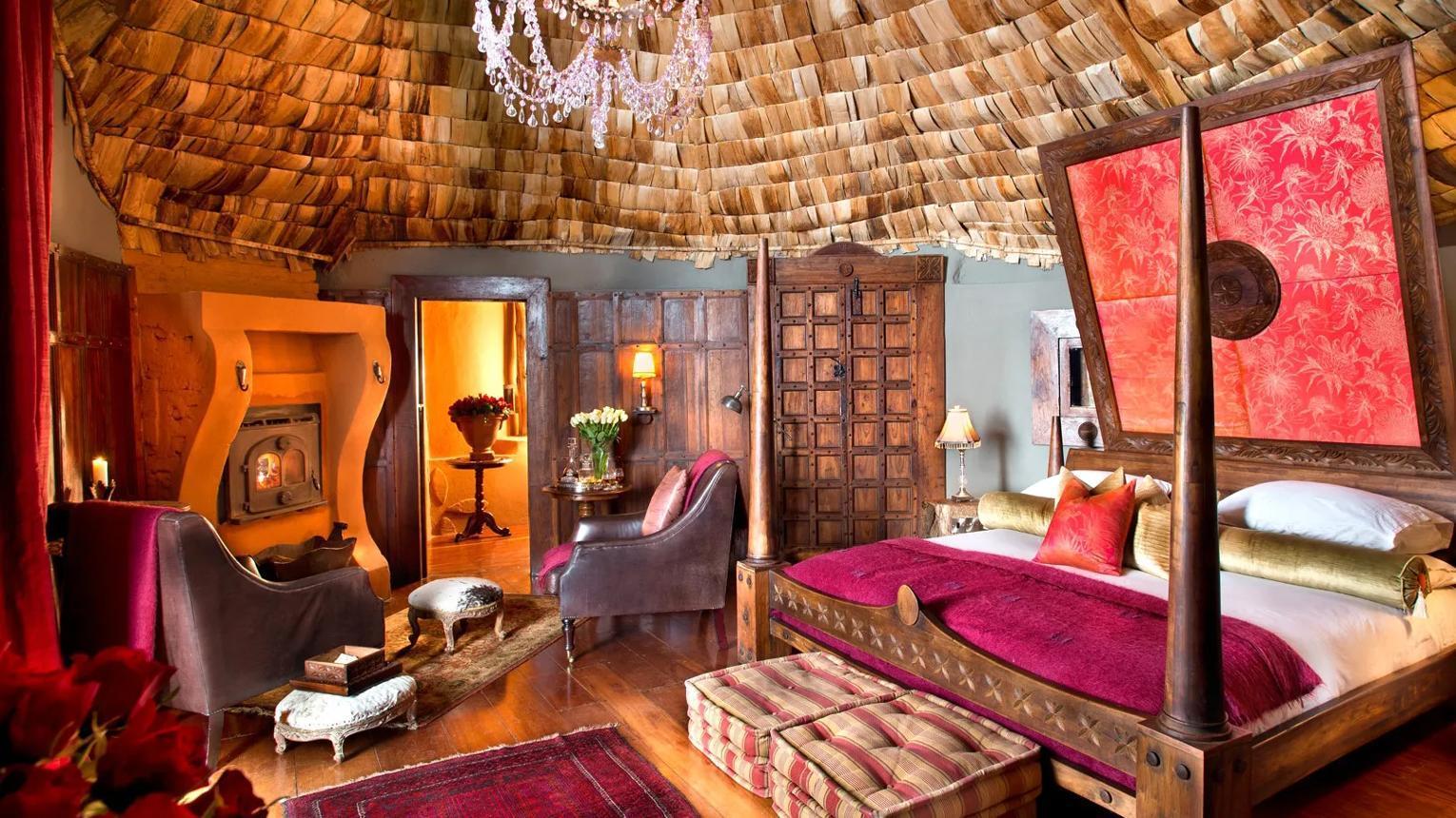 Ngorongoro Crater Lodges safari guide image from Tanview Safaris planning source